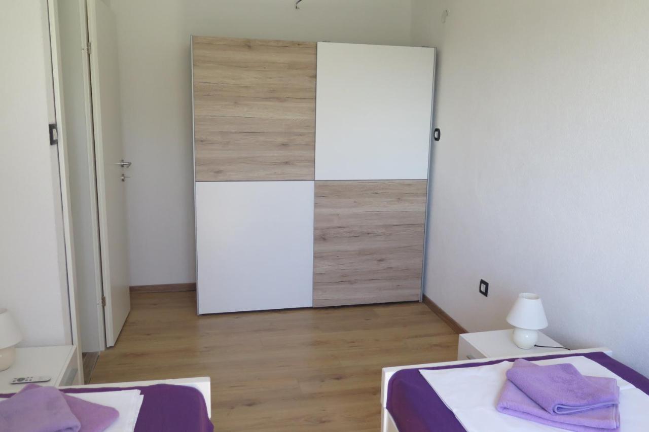 Lumbrela Apartments Starigrad Paklenica Luaran gambar