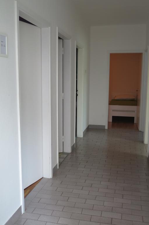 Lumbrela Apartments Starigrad Paklenica Luaran gambar