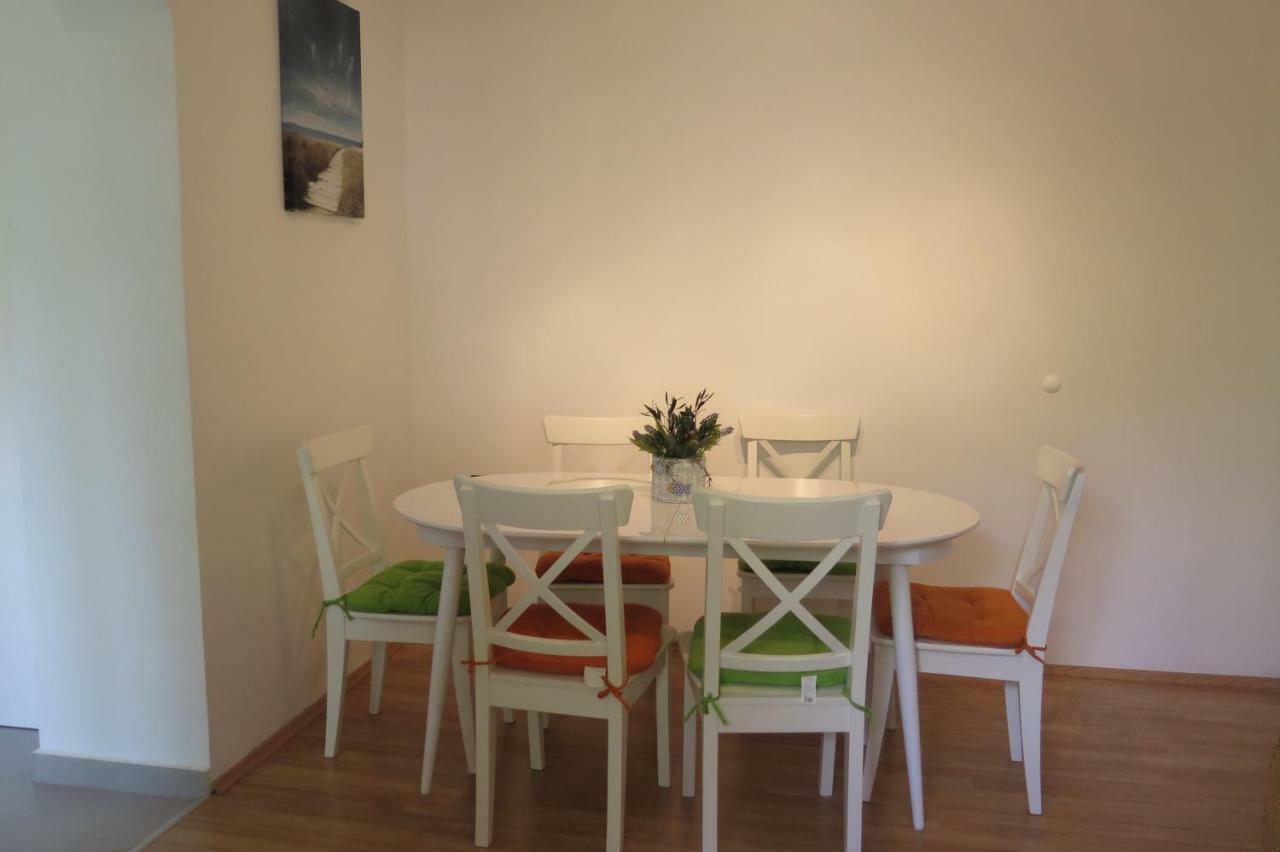 Lumbrela Apartments Starigrad Paklenica Luaran gambar